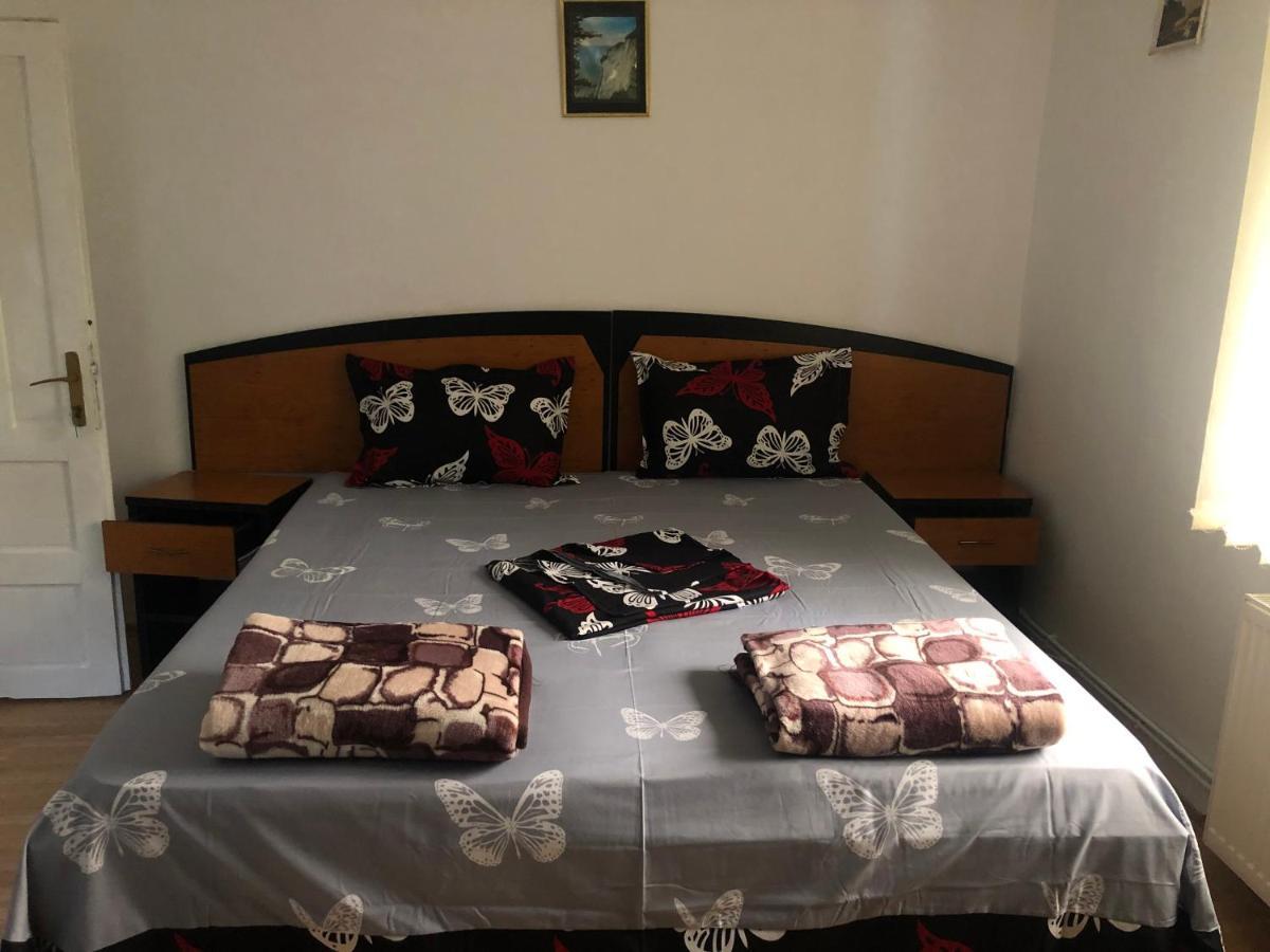 Hotel Casa Cleopatra Două Mai Esterno foto
