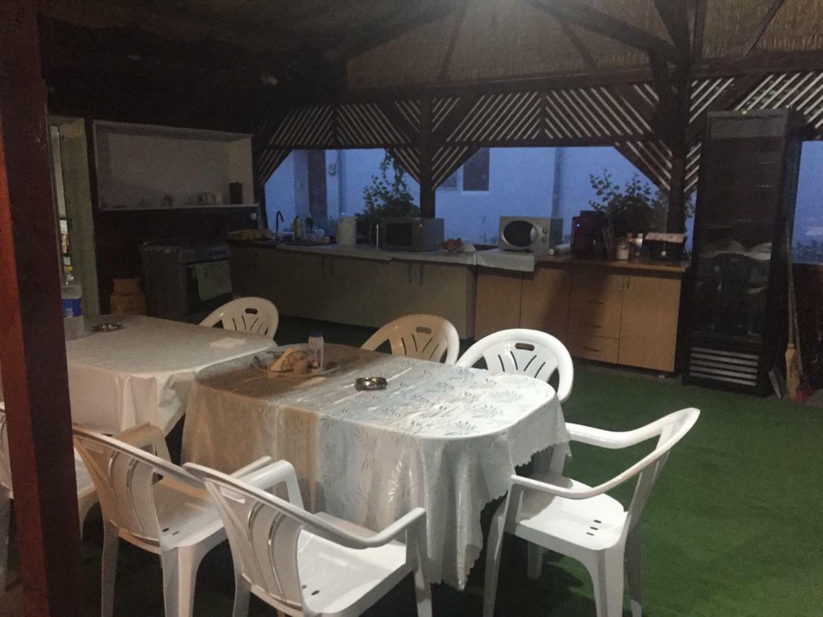 Hotel Casa Cleopatra Două Mai Esterno foto