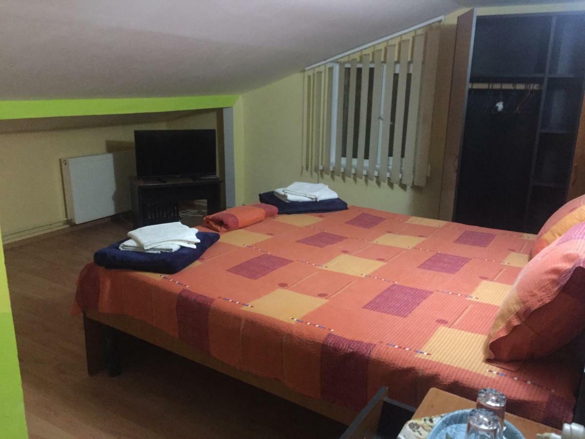 Hotel Casa Cleopatra Două Mai Esterno foto