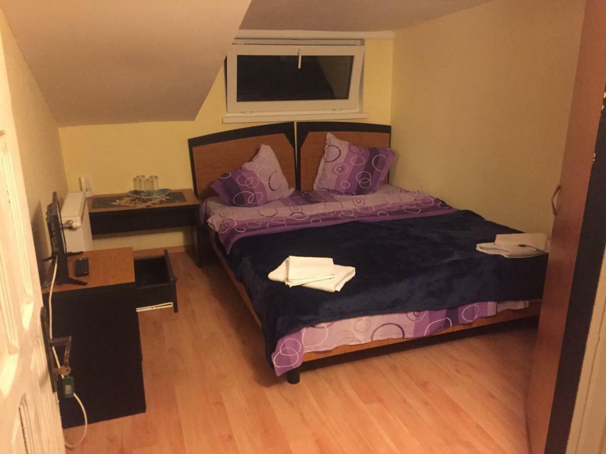 Hotel Casa Cleopatra Două Mai Esterno foto